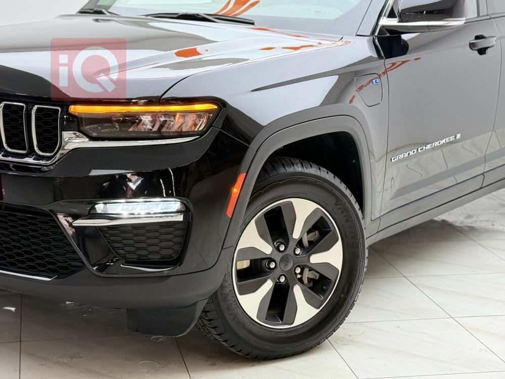 جيب جراند شيروكي